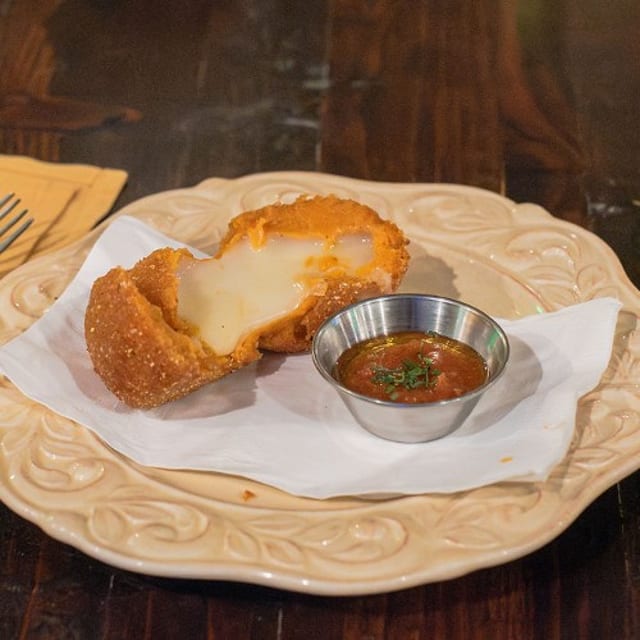 Bolinha de Queijo.